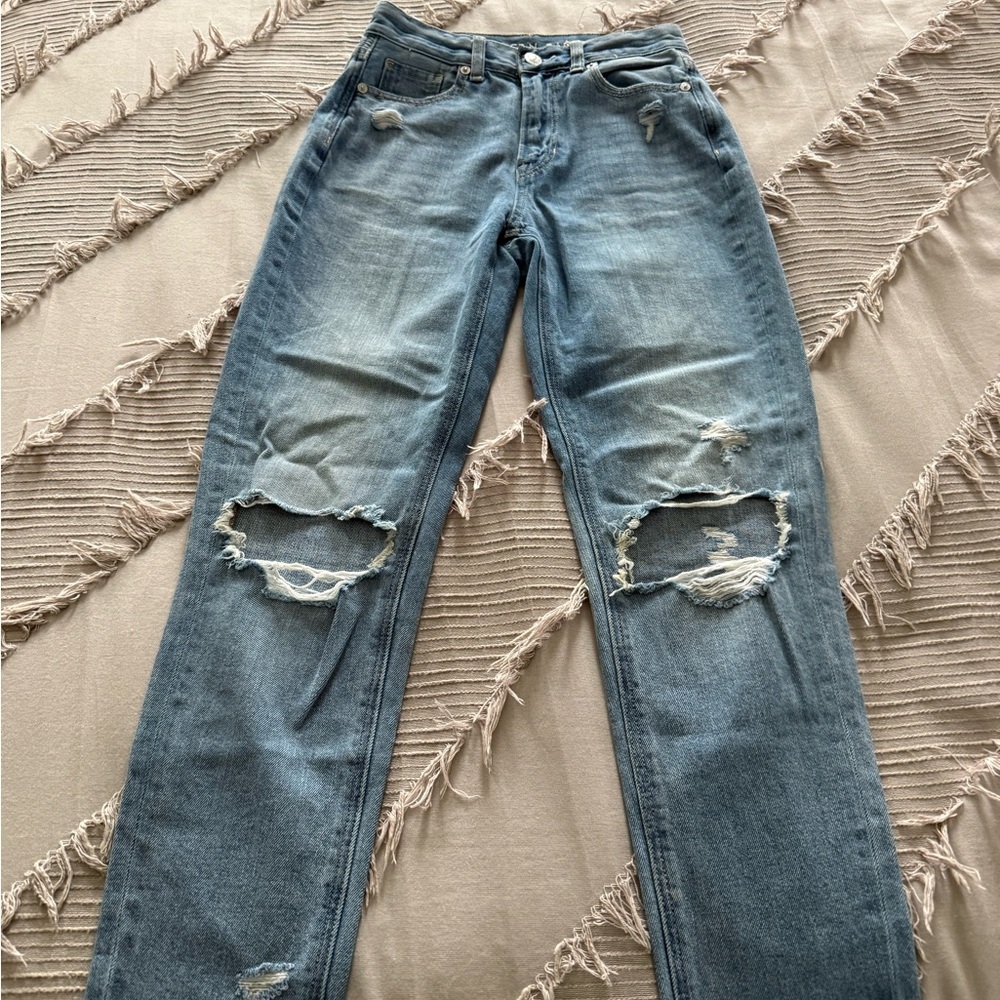 American Eagle Outfitters Light Blue Mom Jeans size 000